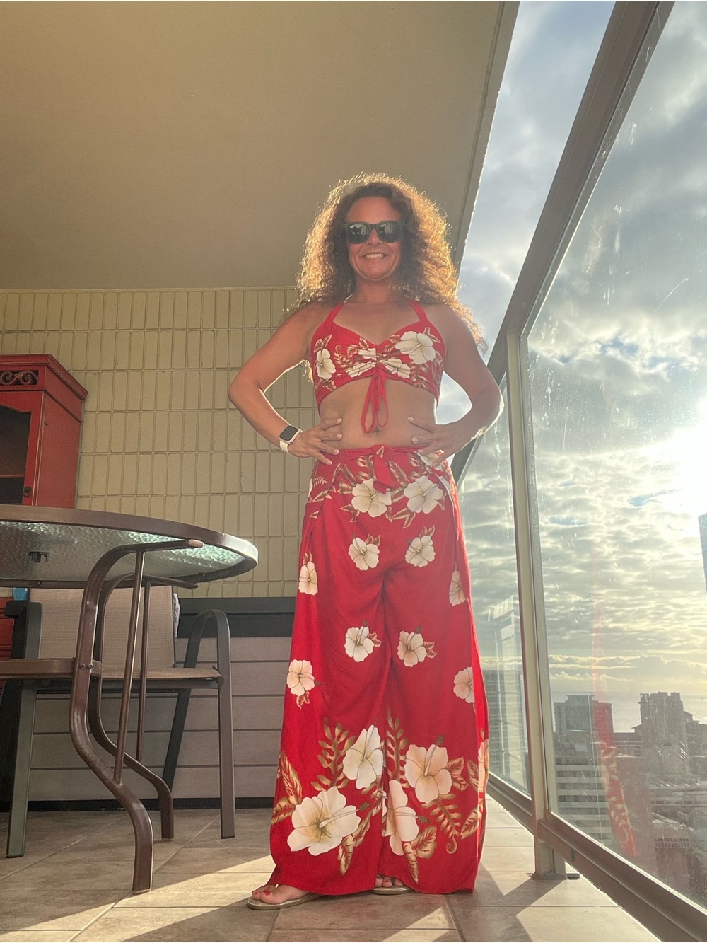 Red Floral Wide-Leg Jumpsuit - Women's Two-Piece Set